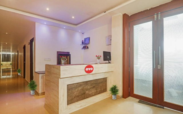 OYO 93527 Hotel 7 Hills Luxury Rooms