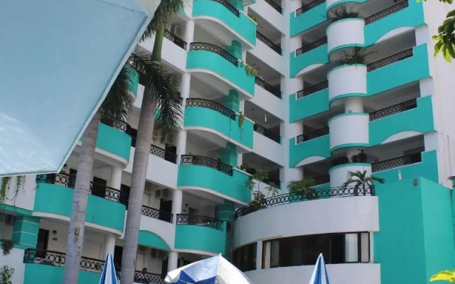 Hotel Playa Marina