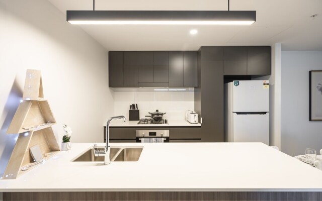 Brisbane One Apartments by CLLIX