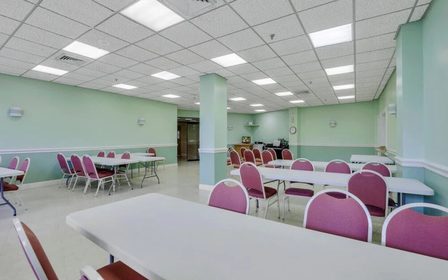 South Seas Tower 1-307