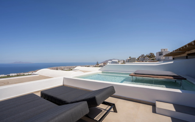 NĒRO Light-Filled Suites