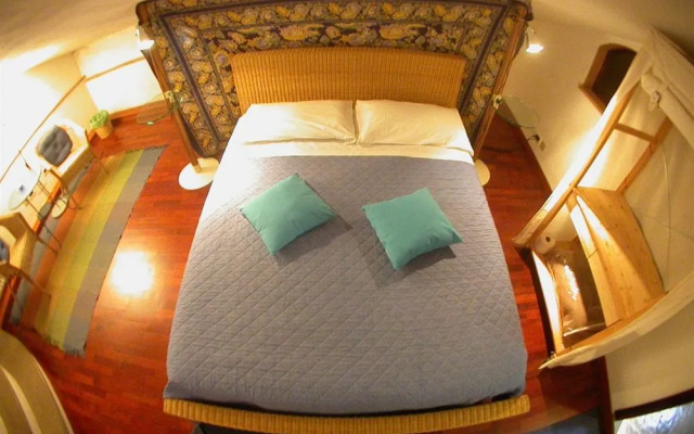 A La Casa Dei Potenti