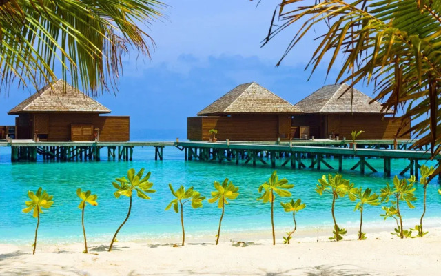 Crystalline Hotels @ Rasdhoo Island