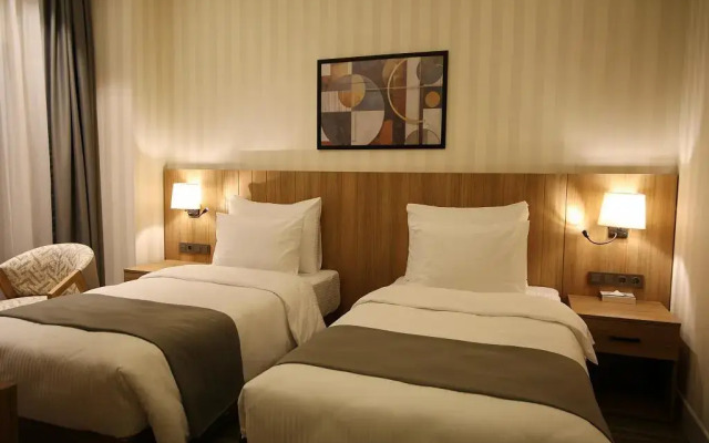 Tress Hotel