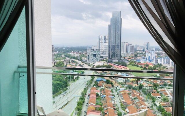 Paragon Suite By Antlerzone