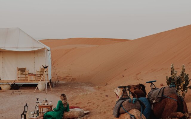 Umnya Dune Camp