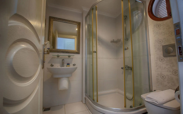 S3 Orange Exclusive Hotel