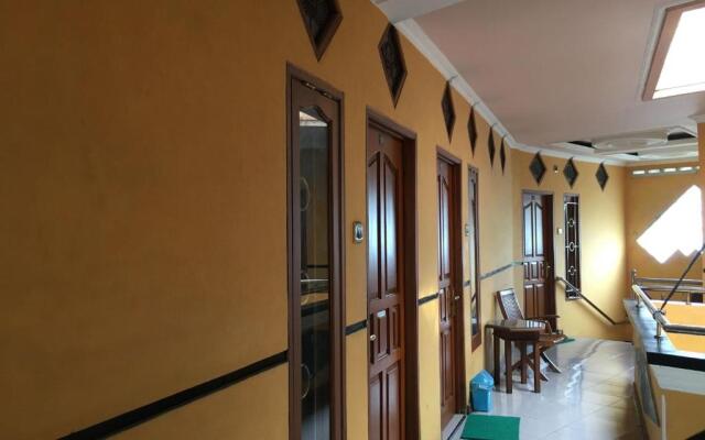 Hotel Alami near Alun-Alun Klaten