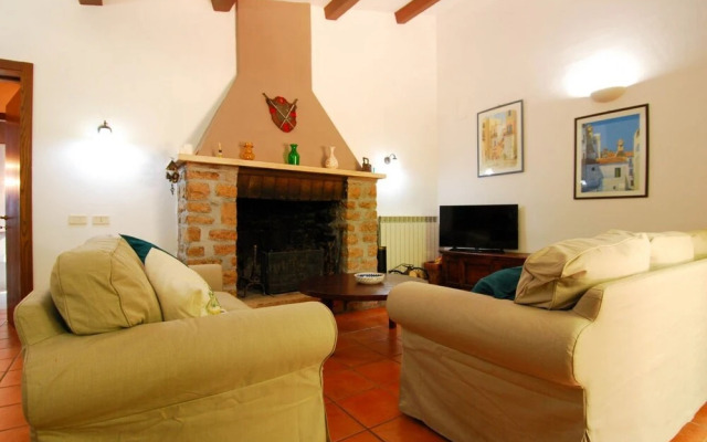 Monte Malbe Charming Villa with Garden and Parking