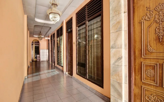 SPOT ON 2690 Hotel Tampan