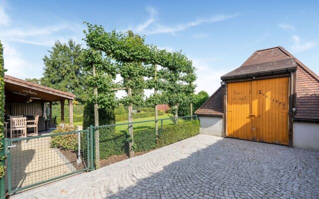 Alken Farm Stay With Terrace