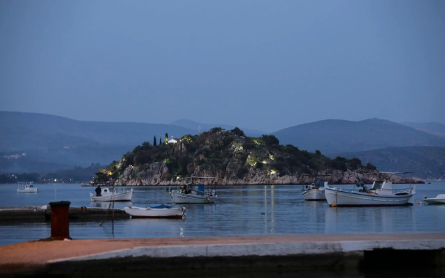 Aktaion Hotel