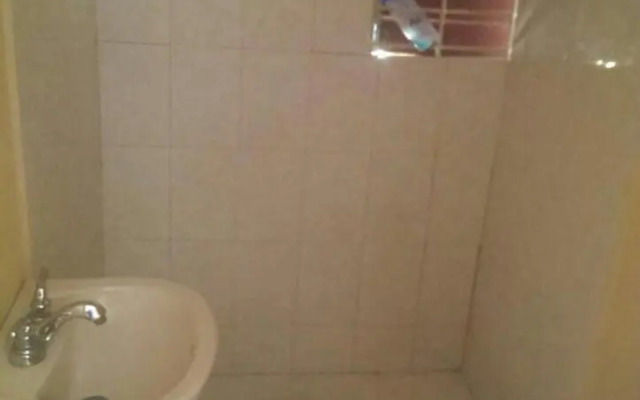 Leslies' Home