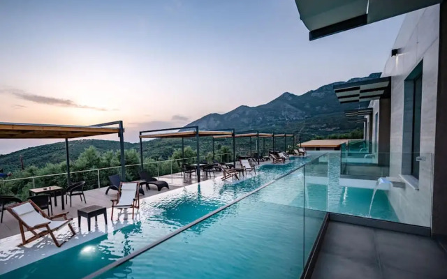 Serenity Suites Sea View 2