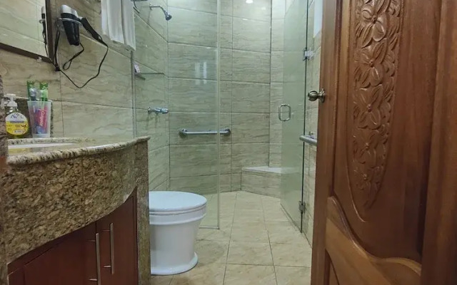 Hotel Pacific Pearl