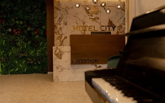 Hotel City