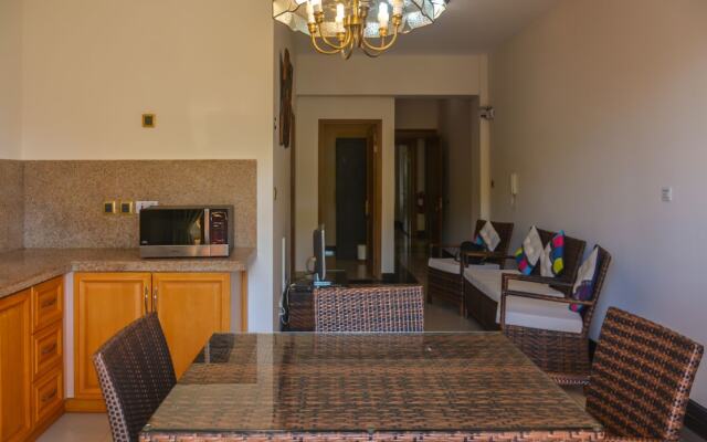 BurNas Beach & Apartments