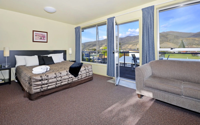 Central Gateway Motel