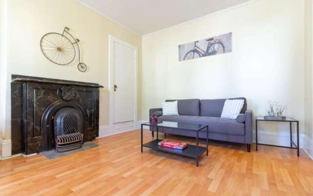 Cozy 3-bdrm in Uptown Saint John w Parking Coffee