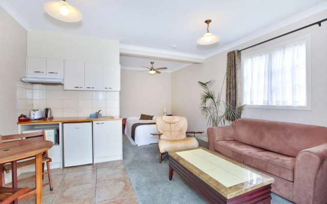 Warkworth Lodge