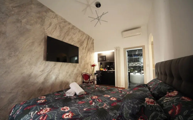 Farnese Jacuzzi Apartment