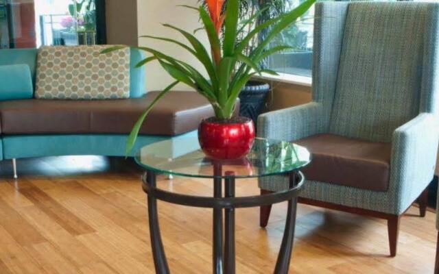Holiday Inn LaGuardia Airport