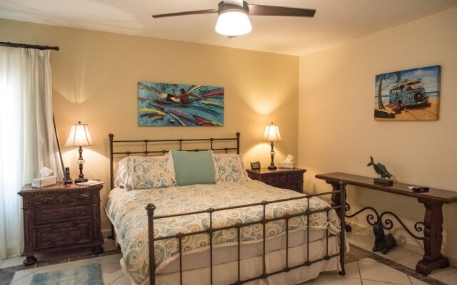 Las Olas A104 3 BR by Casago