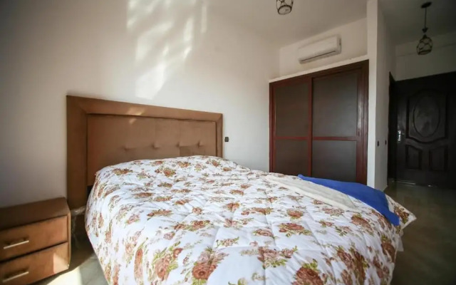 Very Nice Apartment With Pool and Garden