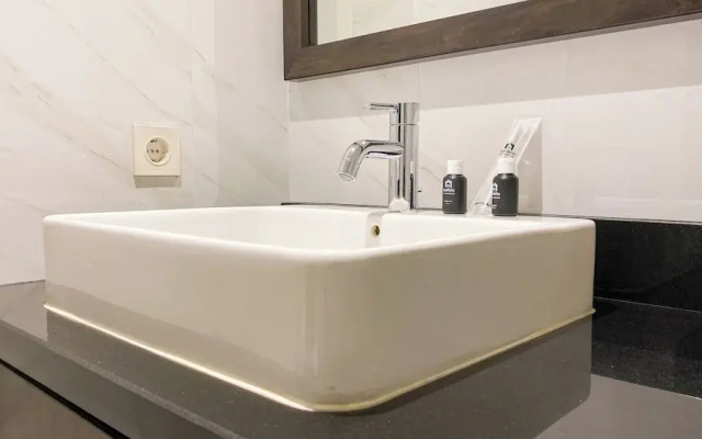 Cozy And Simply Look 1Br At Branz Bsd City Apartment