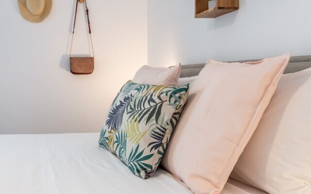 Ipparchou Pastel Central Apartment