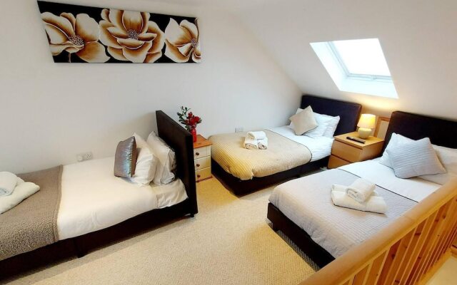Beautiful 3-bed House in Chatham