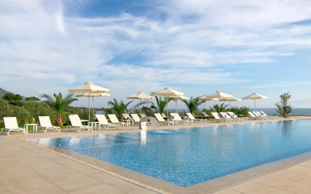 King Maron Wellness Beach Hotel