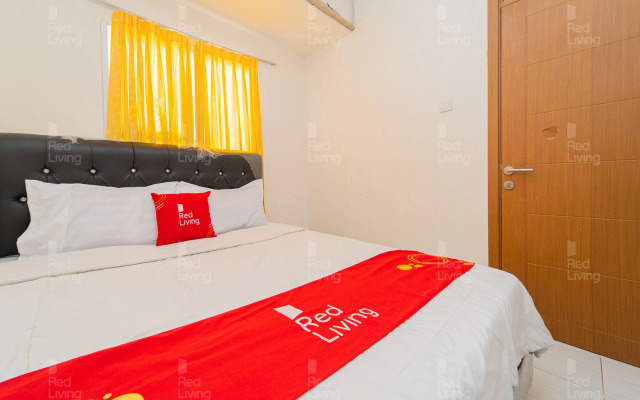 Redliving Apartemen Cinere resort - Gold Room