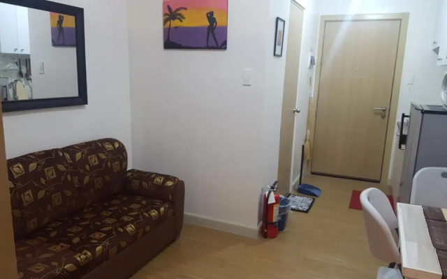 Staycation at Grace Condo Near BGC