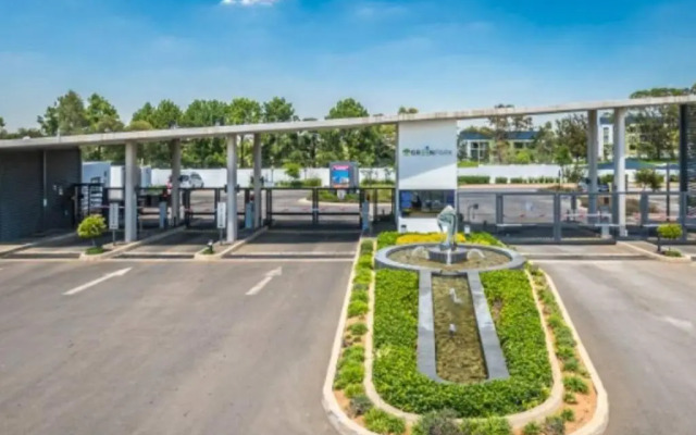 The Parks Airport Apartment