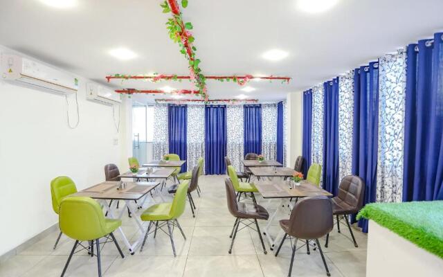 FabHotel Indirapuram by SBG Near Sec 62 Noida