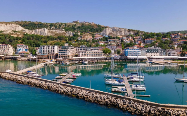 Mistral Balchik