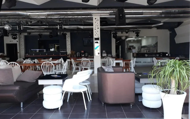 Dionisos Hotel