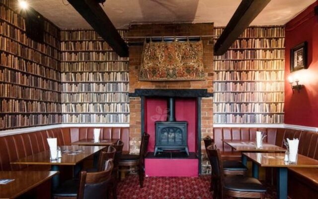 Hare & Hounds Newbury