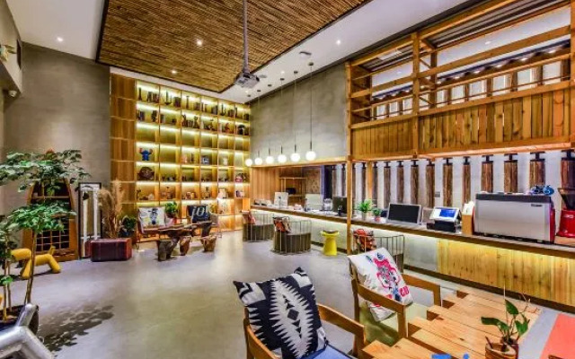 Chunzhai Shanghao Hotel