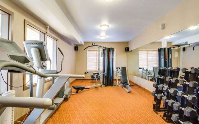 Peavine Inn And Suites High Prairie