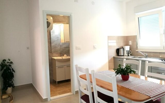 Apartments Jure Miljak