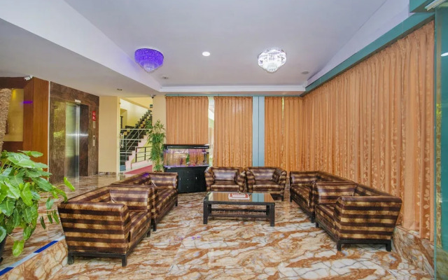Hotel Comforts Suites
