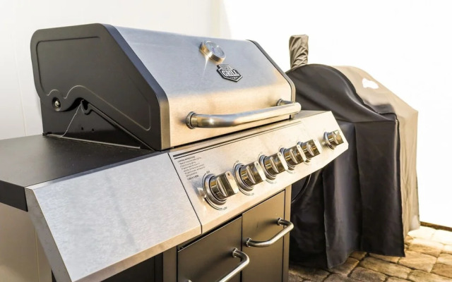 Amazing 4 Bedroom House Near Disney