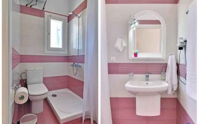 Sarakiniko Rooms