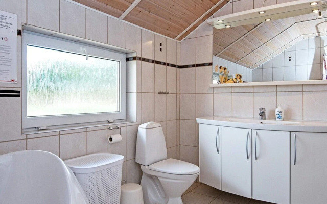 8 Person Holiday Home in Oksbol