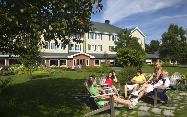 Auberge du Lac-à-l'Eau-Claire