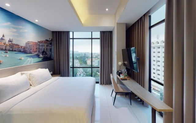 The Life Styles Hotel Surabaya