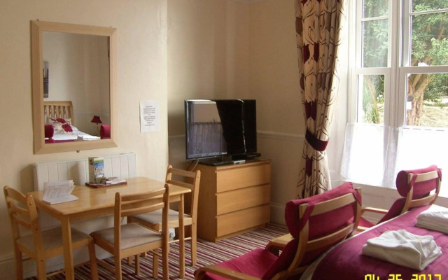 Appletorre House Holiday Flats