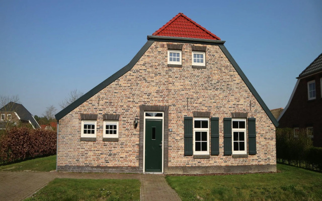 Comfortable farmhouse villa with two bathrooms in Limburg